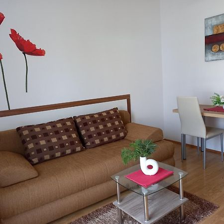 Apartmani Braut Kornić Esterno foto