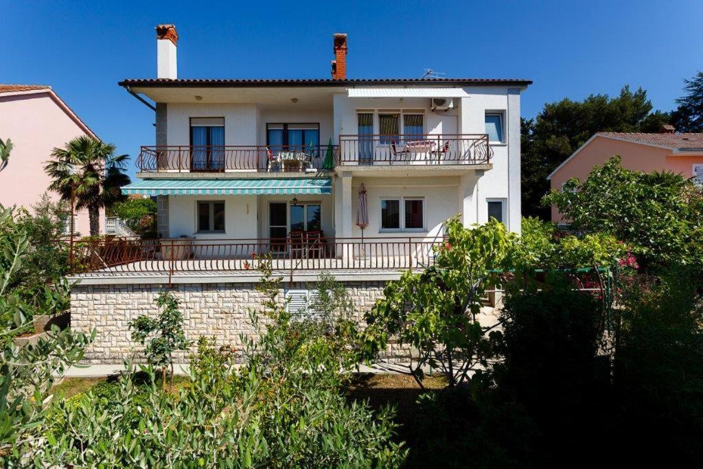 Apartmani Braut Kornić Esterno foto