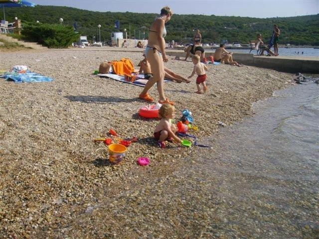 Apartmani Braut Kornić Esterno foto