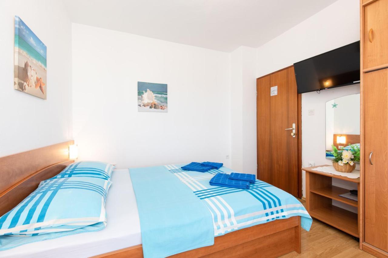 Apartmani Braut Kornić Esterno foto