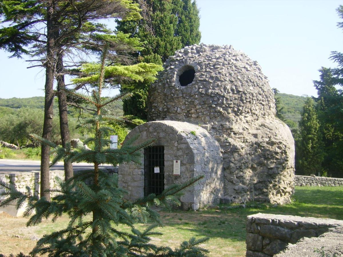 Apartmani Braut Kornić Esterno foto