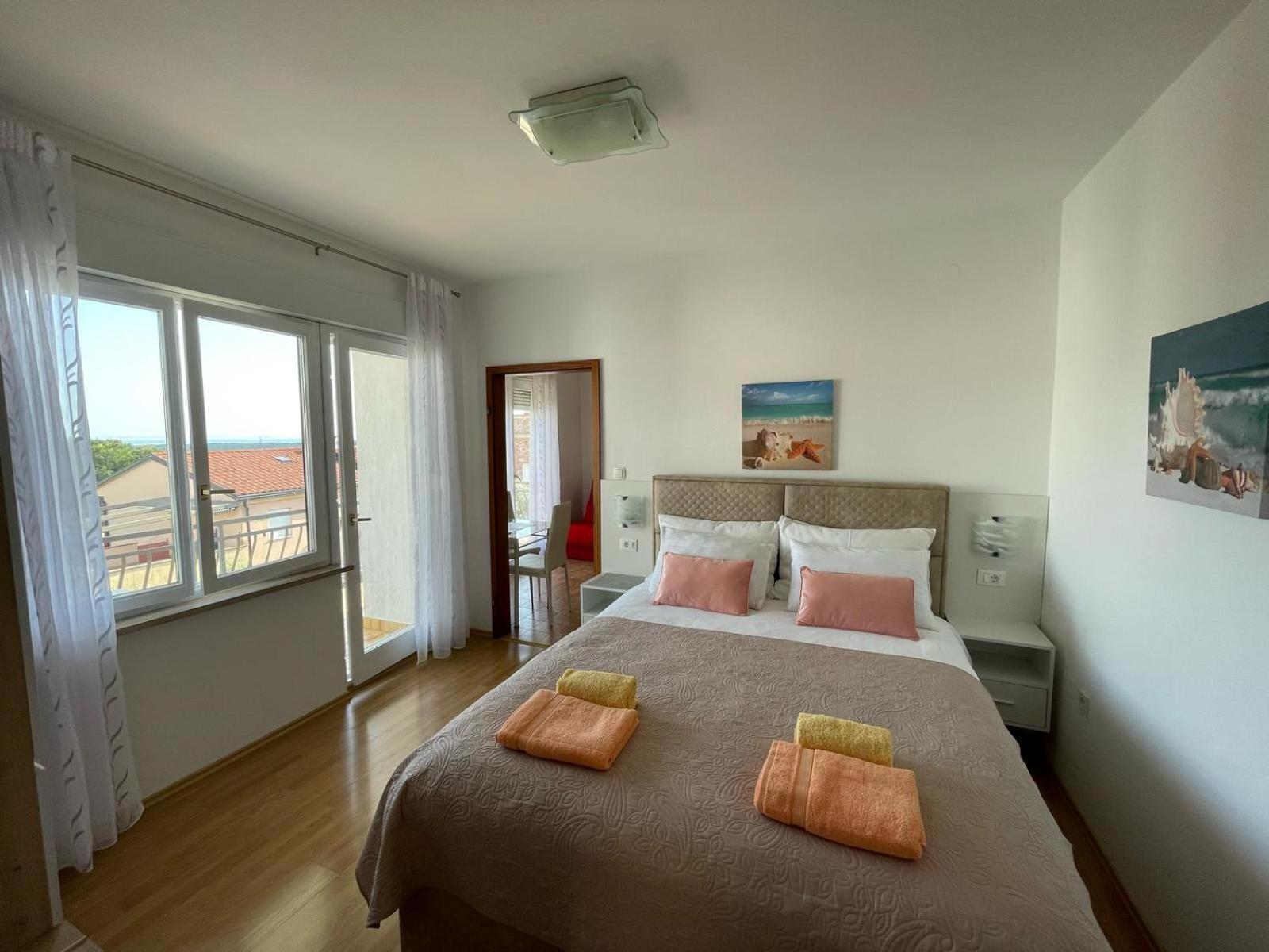 Apartmani Braut Kornić Esterno foto