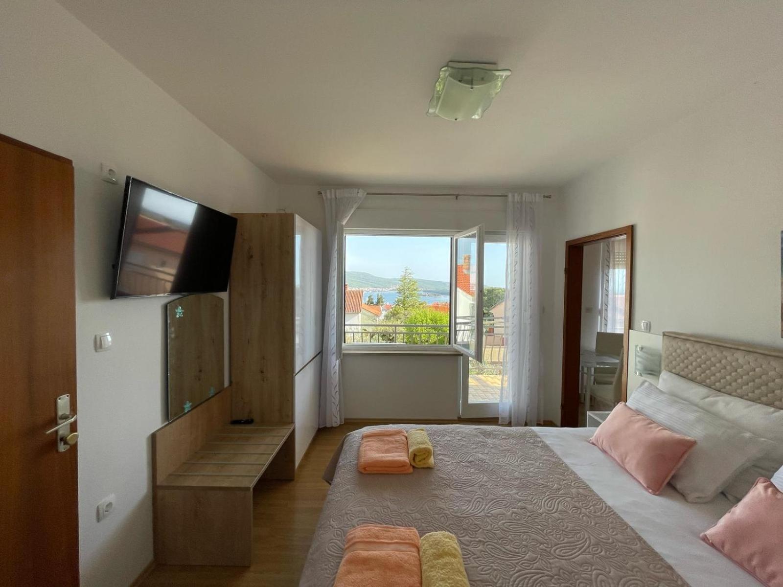 Apartmani Braut Kornić Esterno foto
